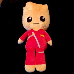 XL Marvel Funko Groot Plush 33” tall x 22” wide